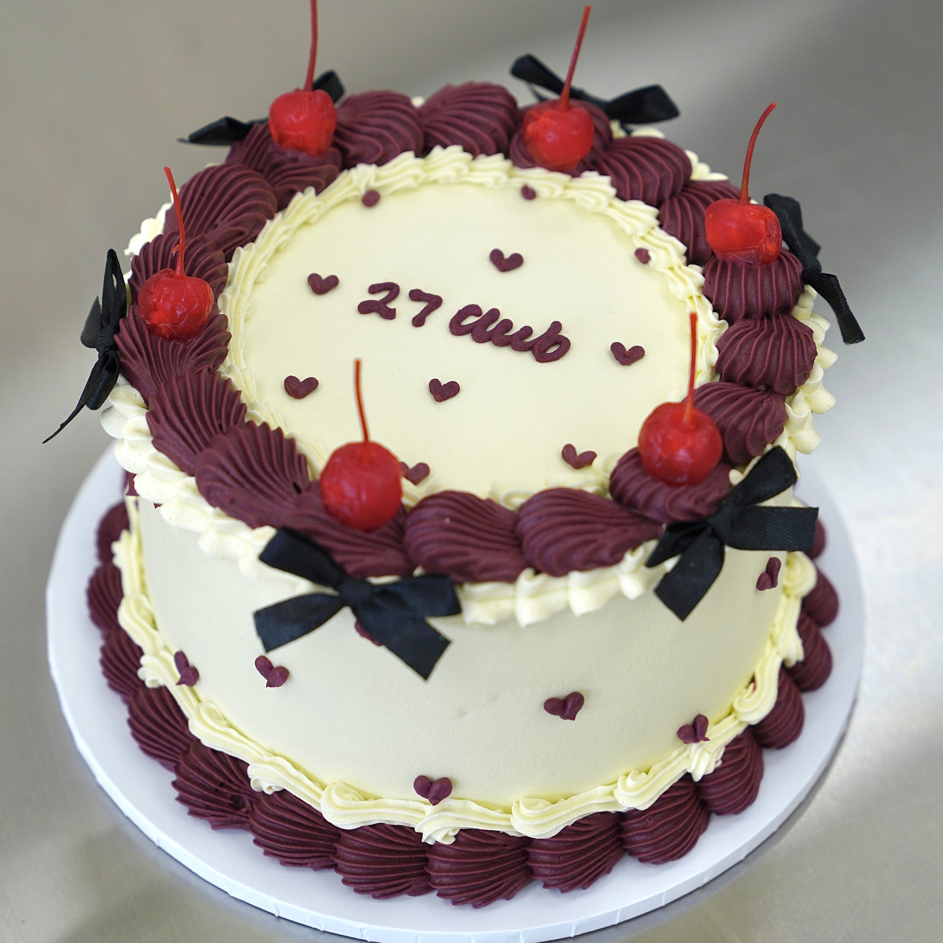 XO Baby Vintage Cake