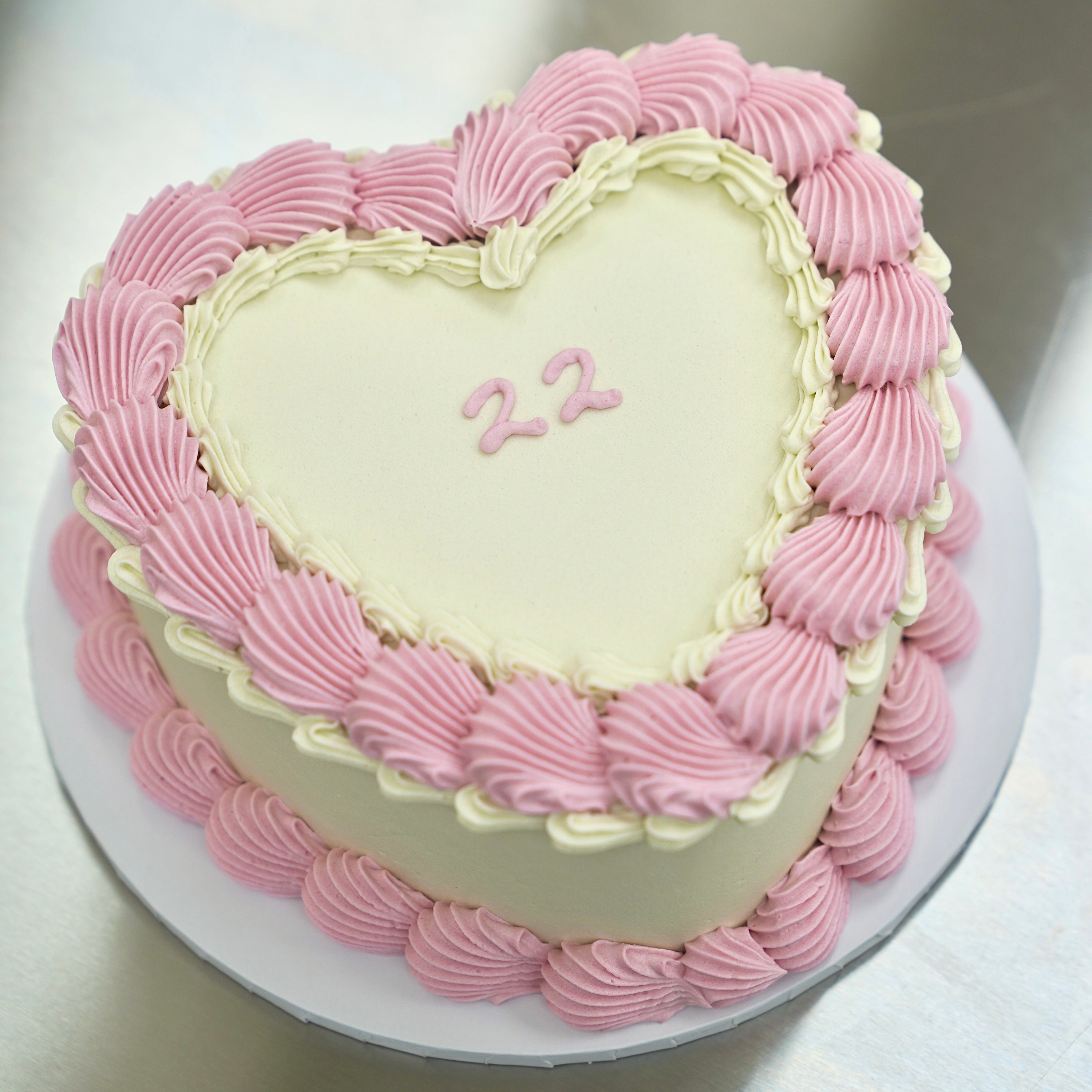 Classic Baby Vintage Cake